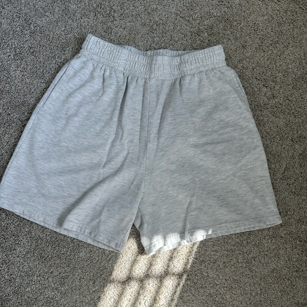 GARAGE Shorts